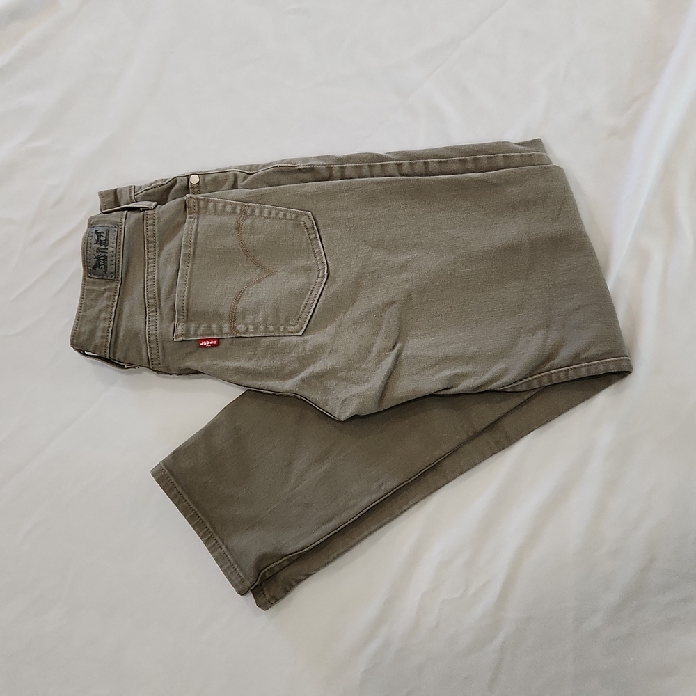Levi's Mid Rise Skinny 6M Khaki Jeans